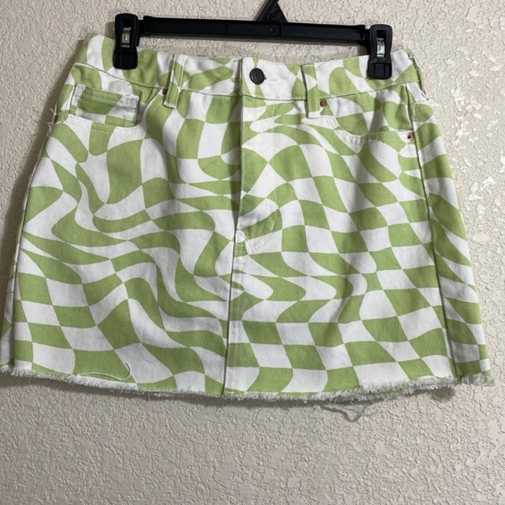 Stylish Green and White Checkered Mini Skirt
